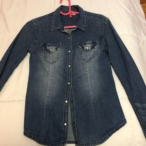 H&M Fitted Button Down Jean Shirt